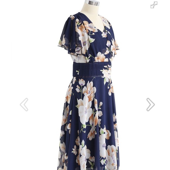 ChicWish NWT SWEET SURRENDER FLORAL Navy DRESS - Picture 2 of 4